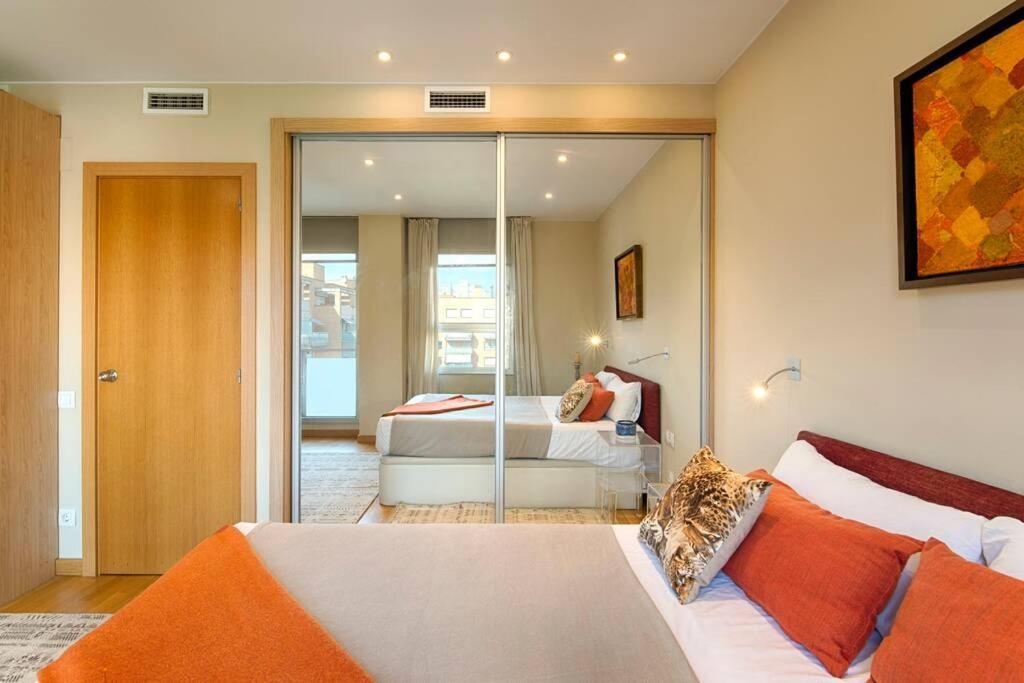 Great And Seaside Flat * Barcelona