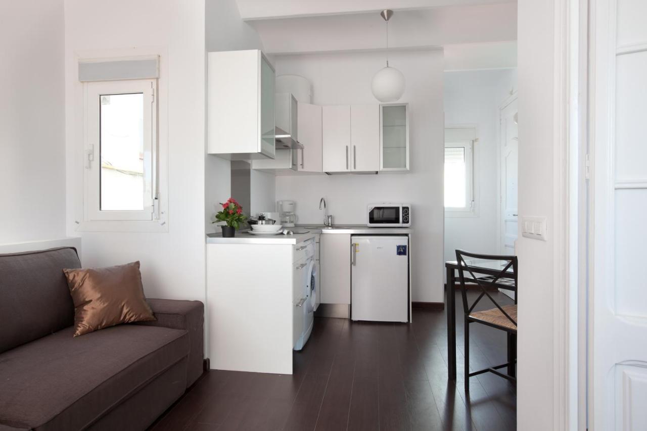 Apartment Beautiful Penthouse Next To Sagrada Familia *