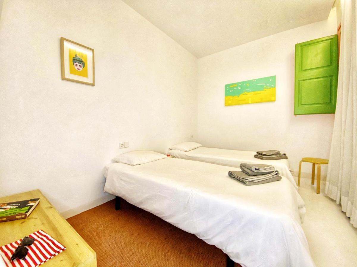 Tyche Apartment