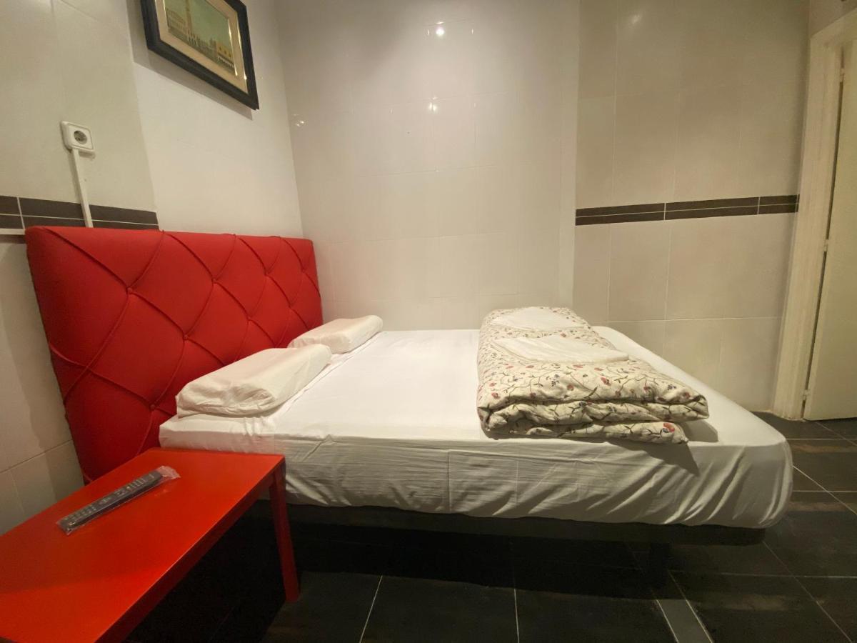 Hostel Granvia 628 *
