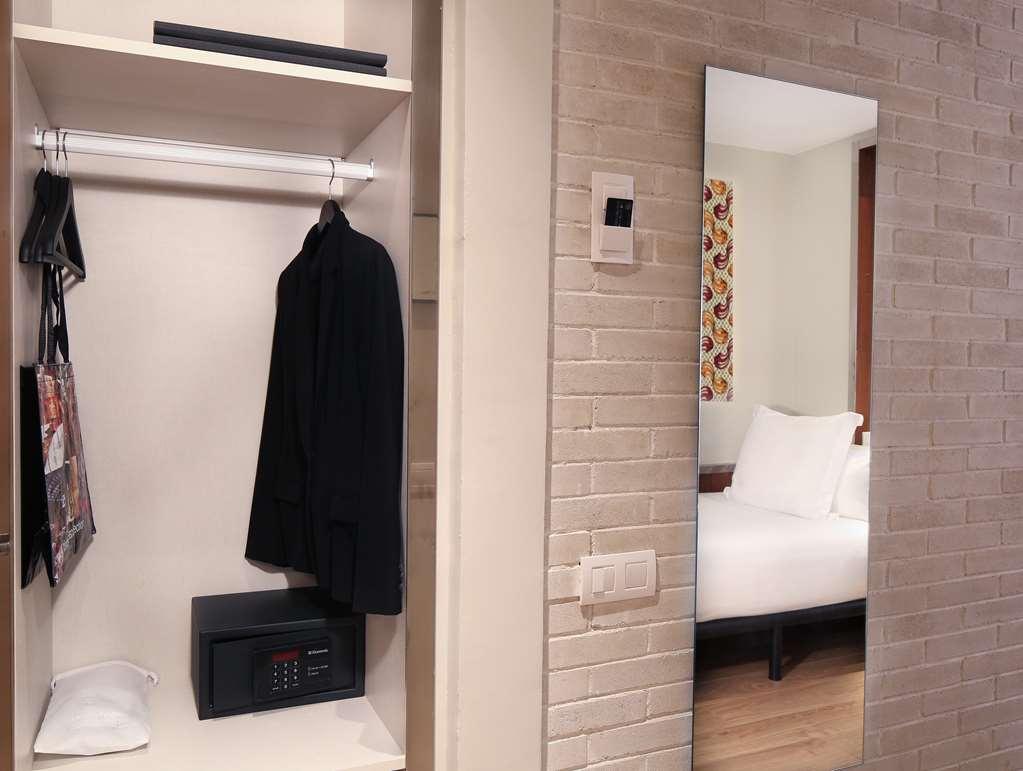 Balmes 4*