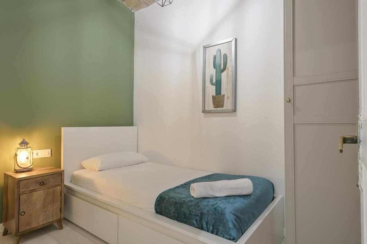 Apartamento Alejandro En Bcn Apartment *