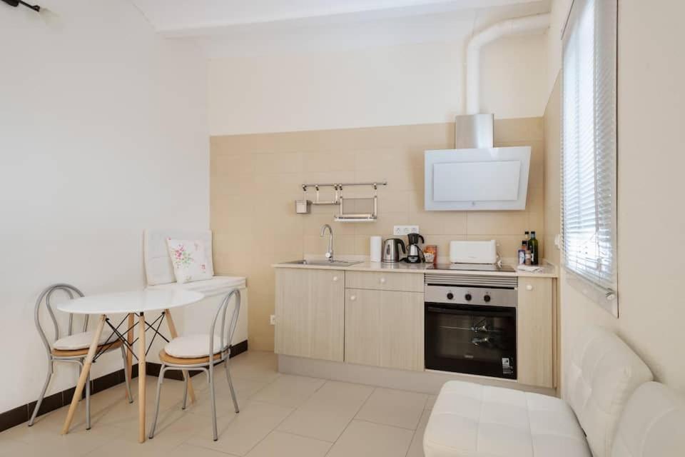 U-nique Pasteur Apartment *