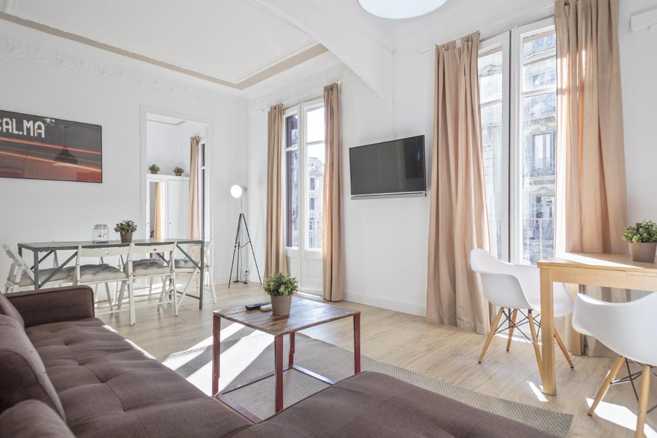 The White Flats Eixample Apartment Barcelona