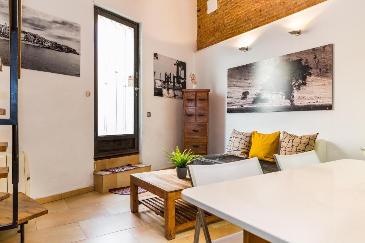 Fridays Flats Dreamy Duplex - Stylish Loft 3* Barcelone