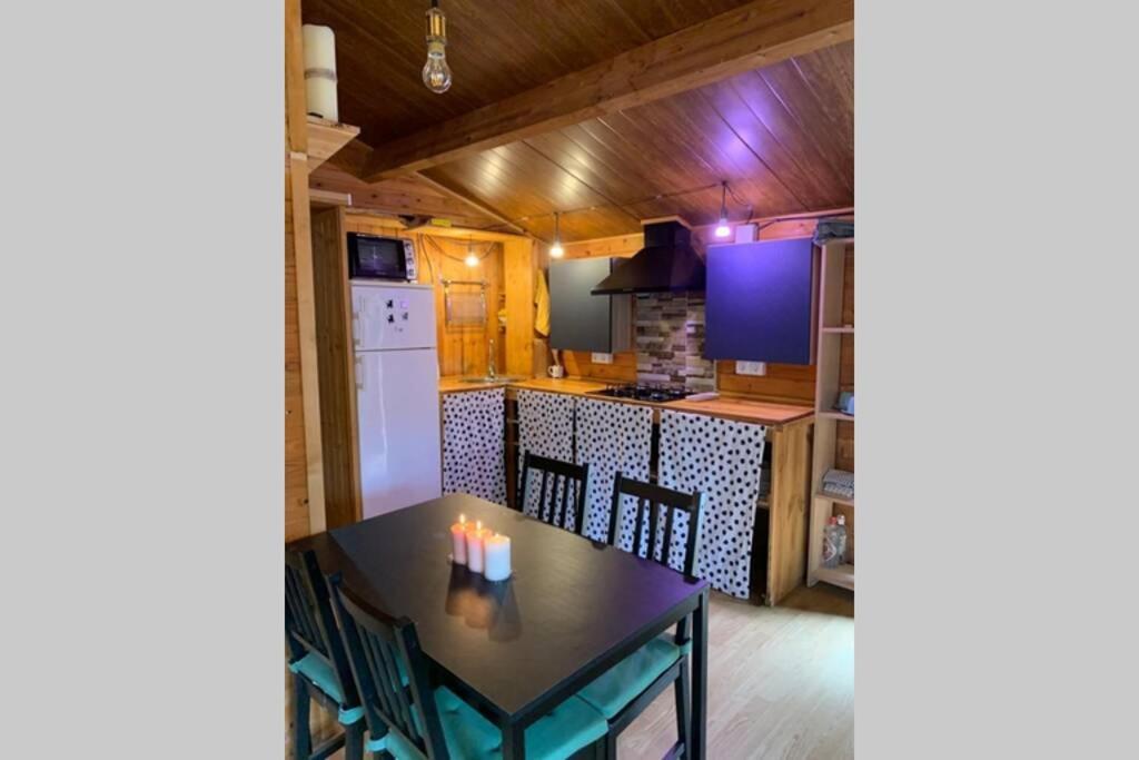 Hermosa Cabana A Menos De 15 Minutos De Chalet