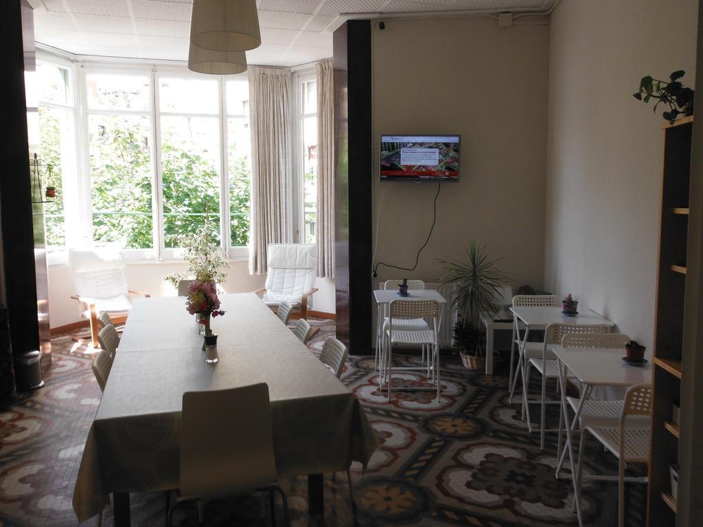 Eixample Guest house 2*