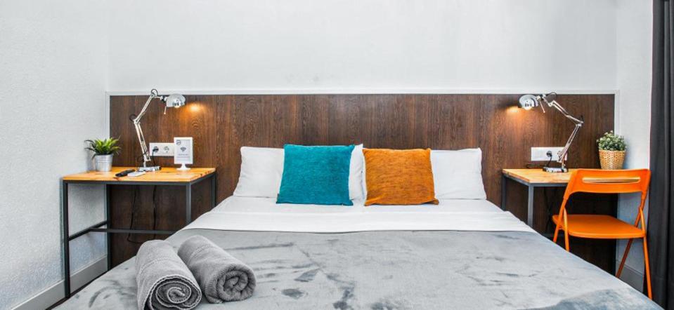 Traveller House 7 Bedroom * Barcelona