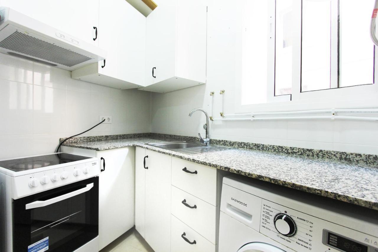Two Bedroom Sant Antoni Barcelone