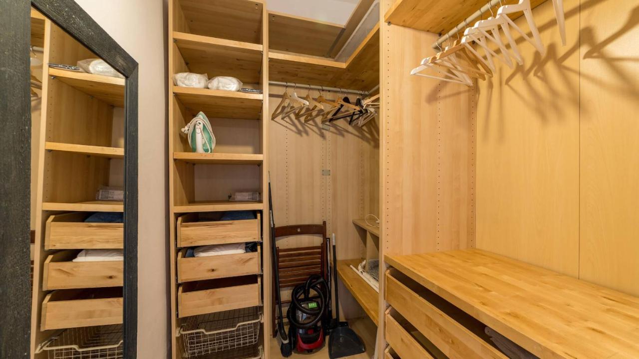 21per1020 - Cozy In De Gracia *