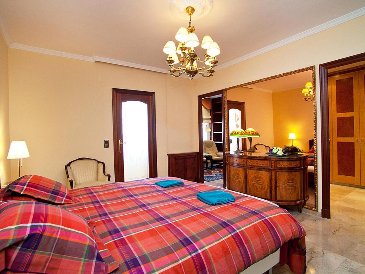 Pg Gracia - Valencia By Interhome Barcelona