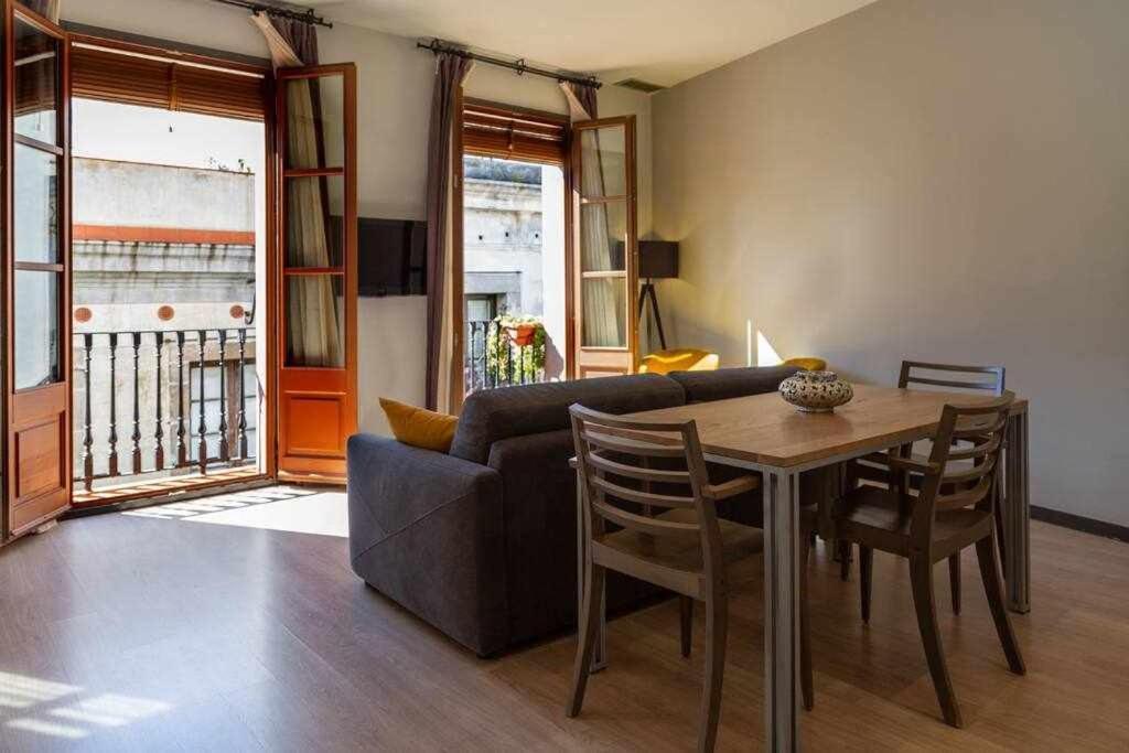 Apartment Inspired By Enjoyapartments