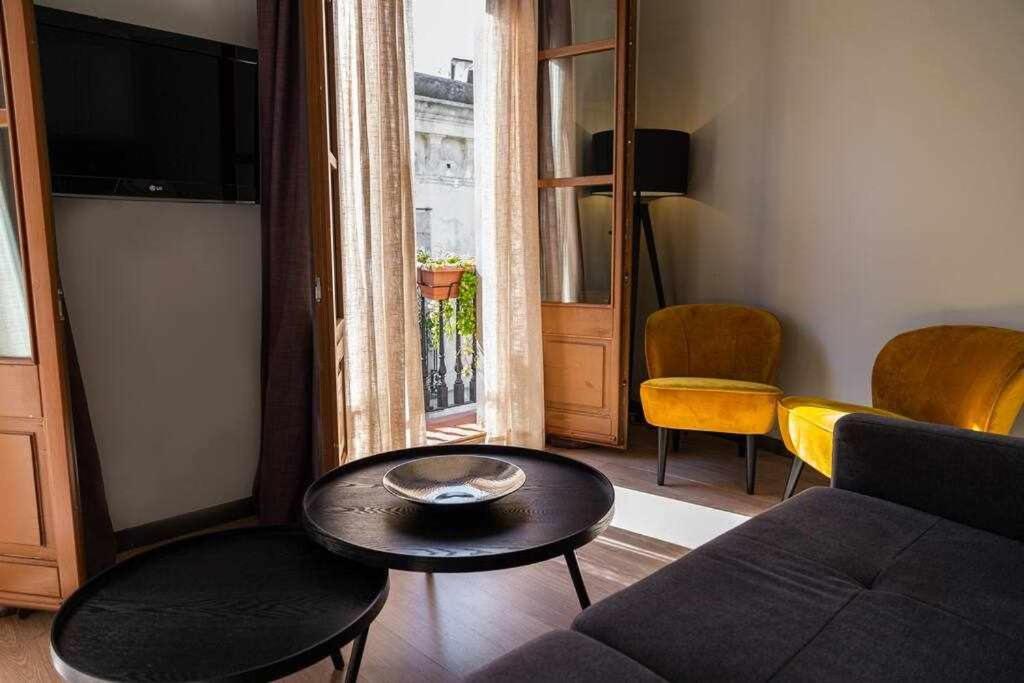 Apartment Inspired By Enjoyapartments Barcelona