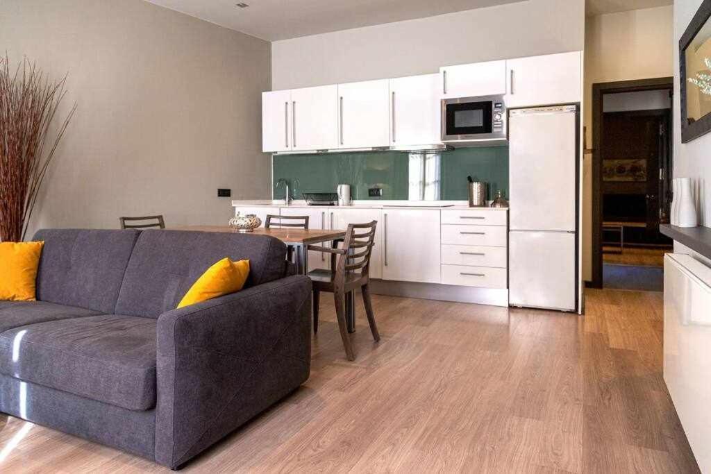 Apartment Inspired By Enjoyapartments