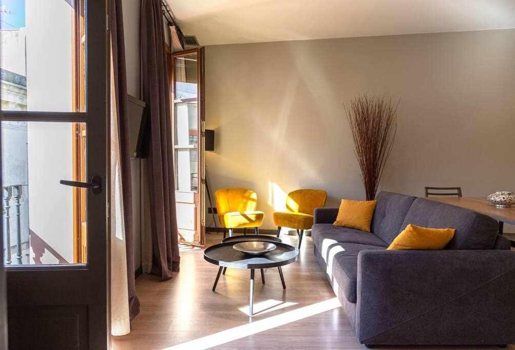 Apartment Inspired By Enjoyapartments Barcelona