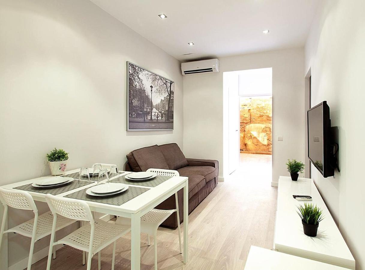 Miquel Angel - Apartment In Sants Large Community Terrace Apartment Barcelona