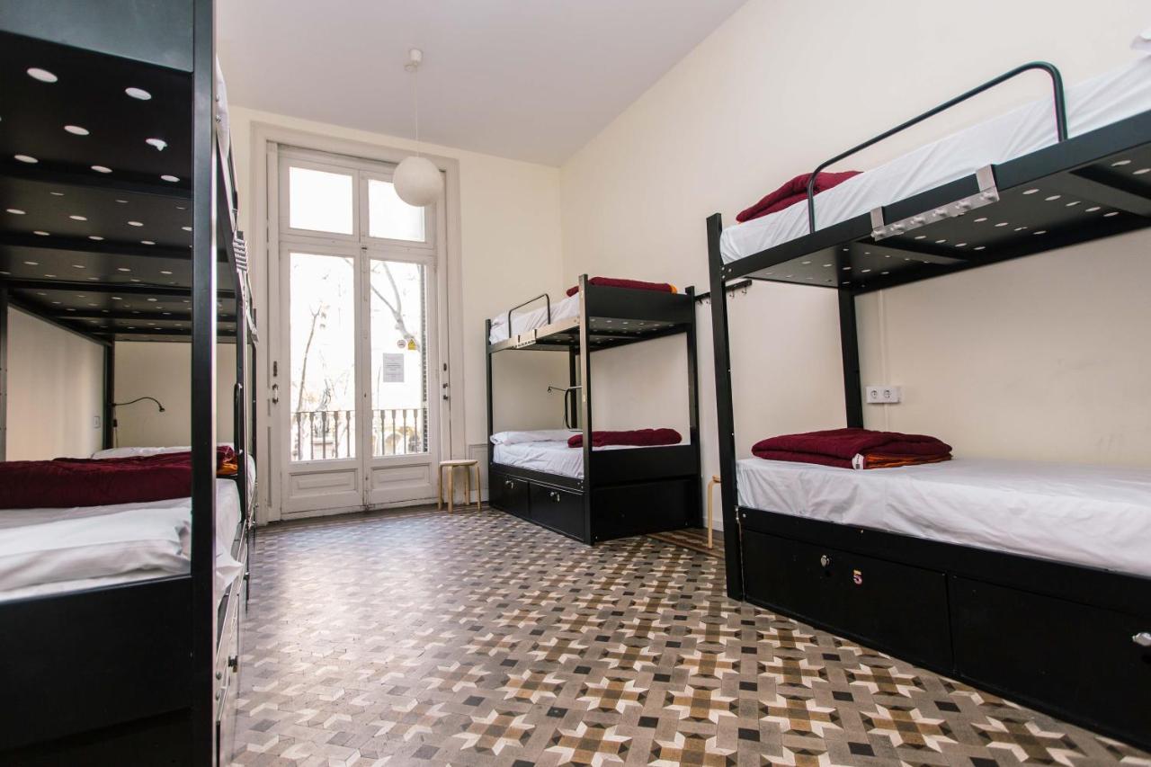 360 Borne Hostel *