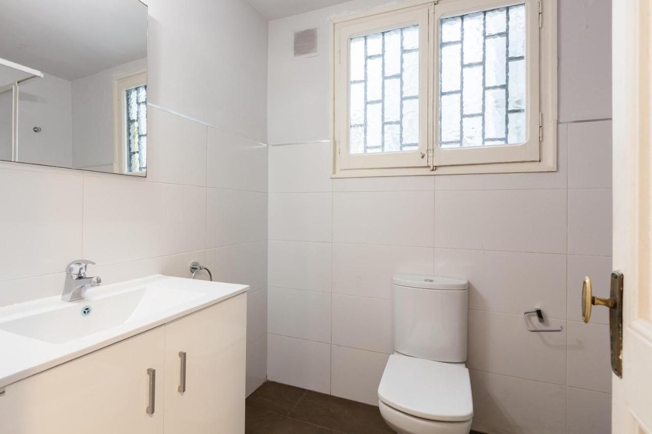 Key Plaza Universidad - Gran Via Apartment