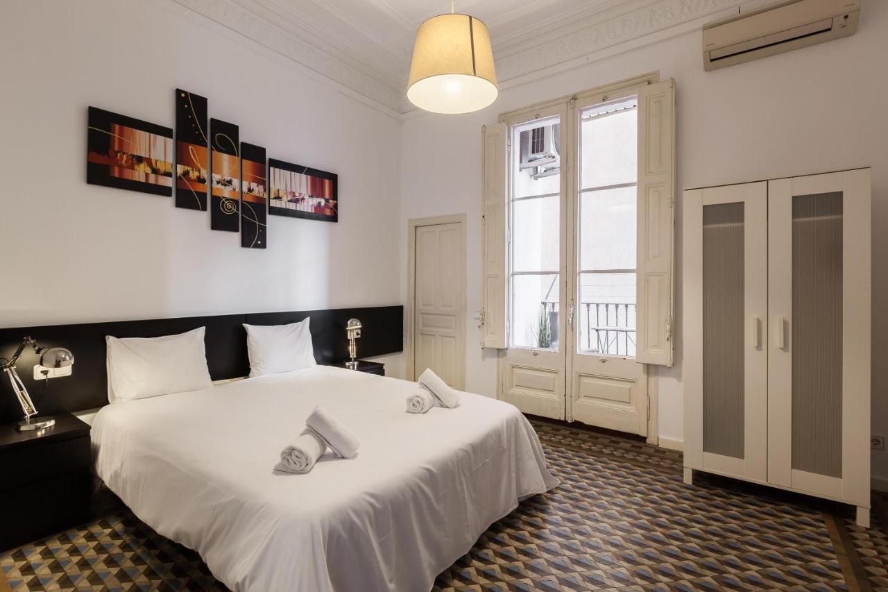 Key Plaza Universidad - Gran Via Apartment