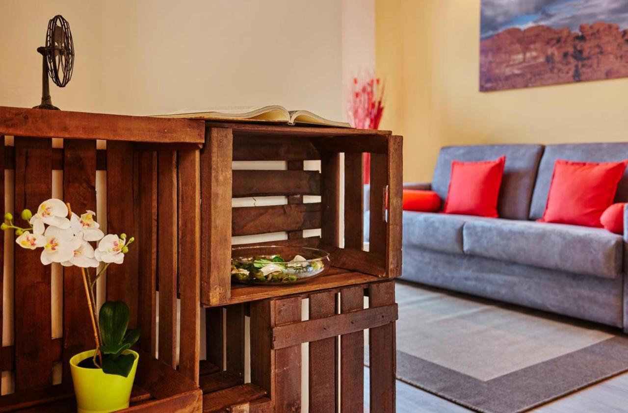 Lovely & Bright Bogatell Beach Appartement