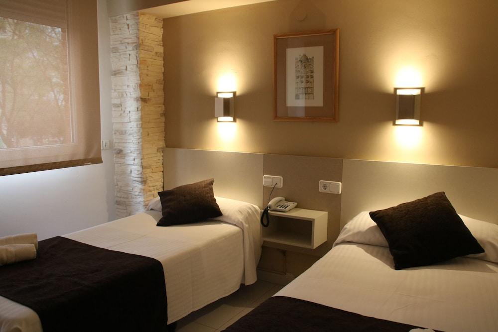 Travessera Hotel 2*