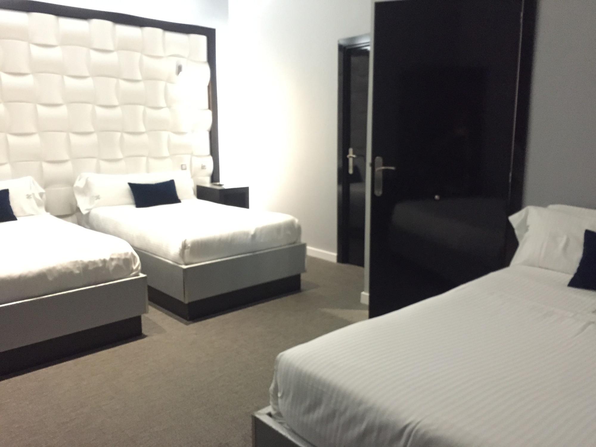 Guest house Amra Gran Via 2*