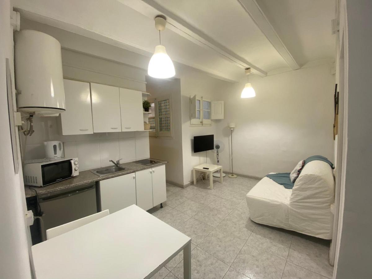 Apartment 07 Basic Center Barcelona3 1 *