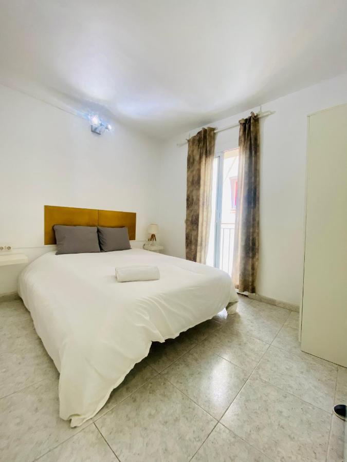 07 Basic Center Barcelona3 1 Apartment