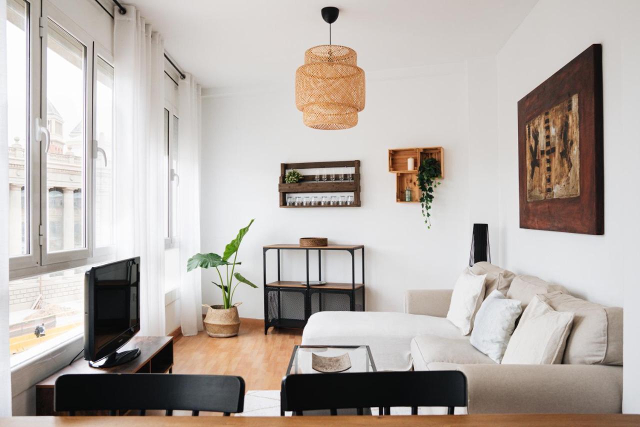 Apartment Sunny And Modern Ideal For Groups