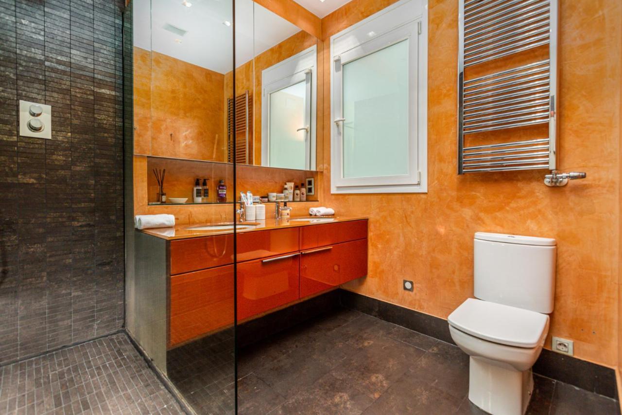 3br - 2bh Luxury 5 Min From Paseo De Gracia Apartment *