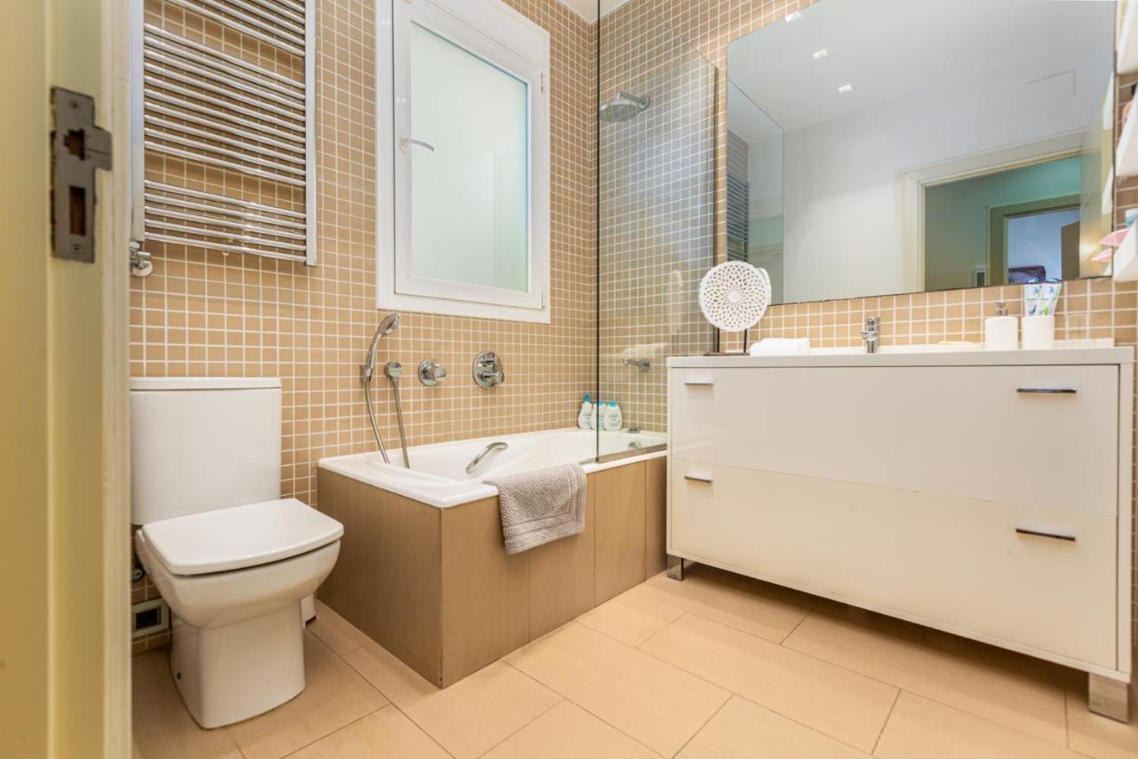 3br - 2bh Luxury 5 Min From Paseo De Gracia Apartment Barcelona