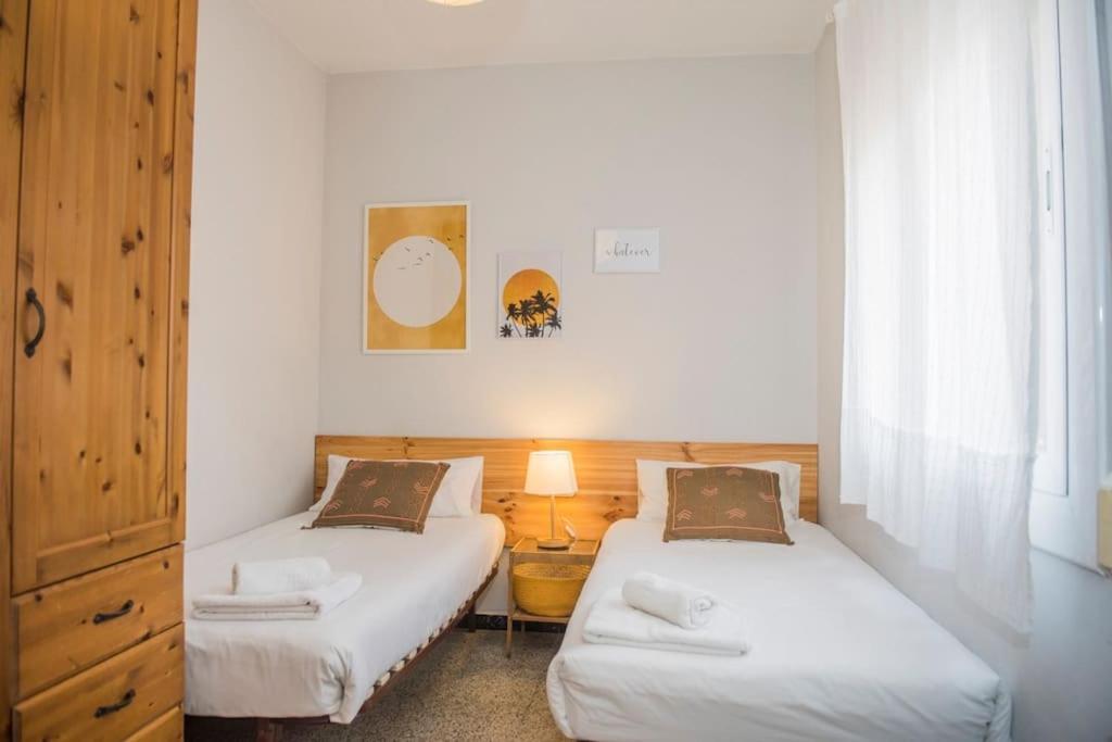 Apartment Sunny And Quiet Sagrada Familia