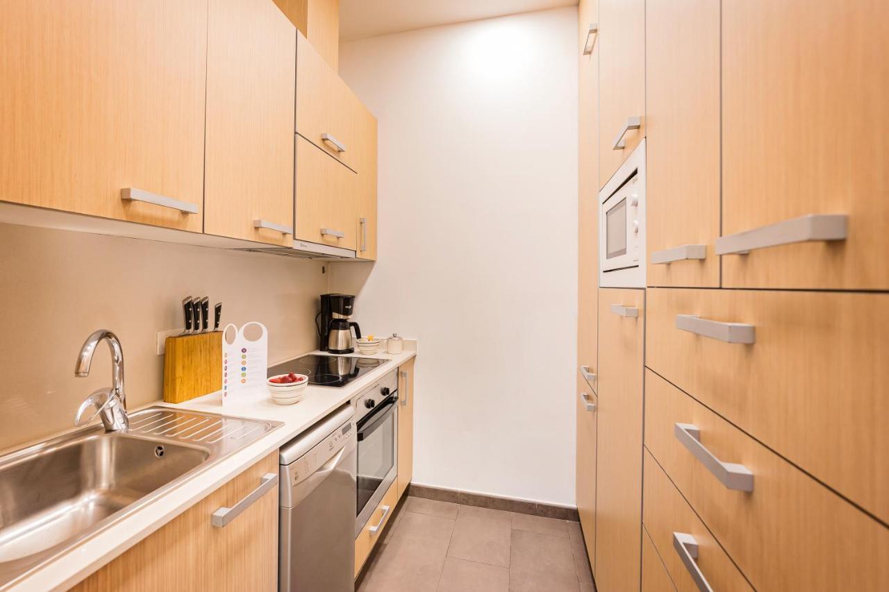 Sweett - Jardinets Apartamento *