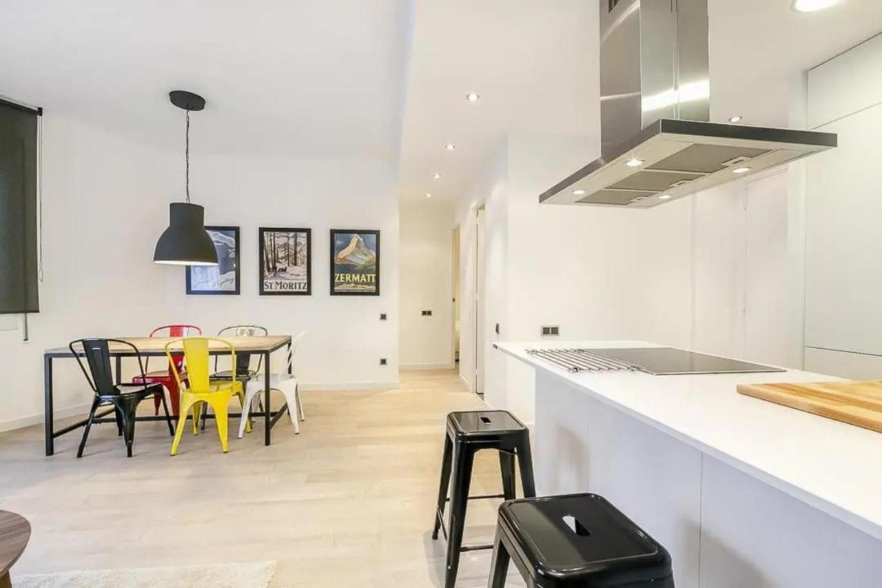 51sam1021 - Modern Near Montjuic Apartment *