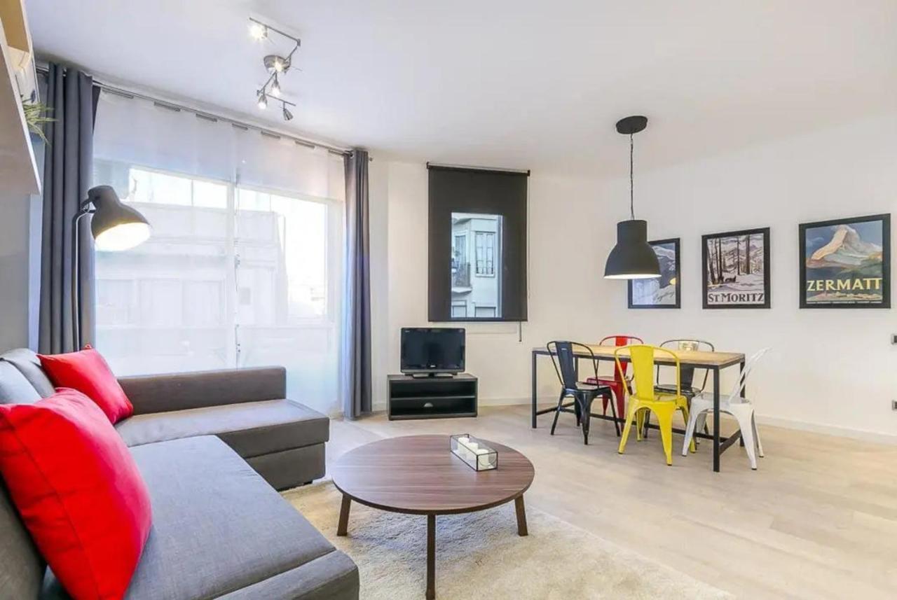 51sam1021 - Modern Near Montjuic Apartment Barcelona