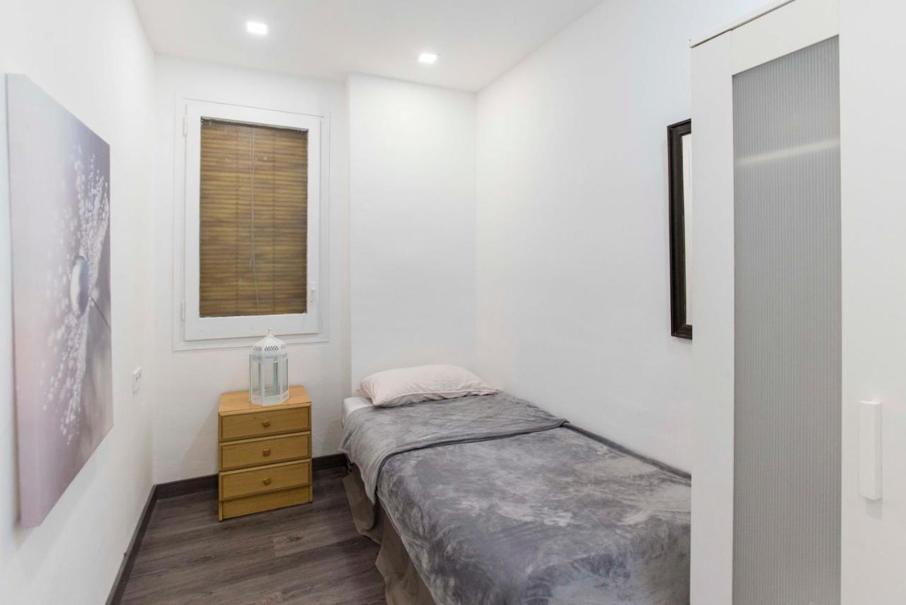 Your - Mar Bella Apartment *