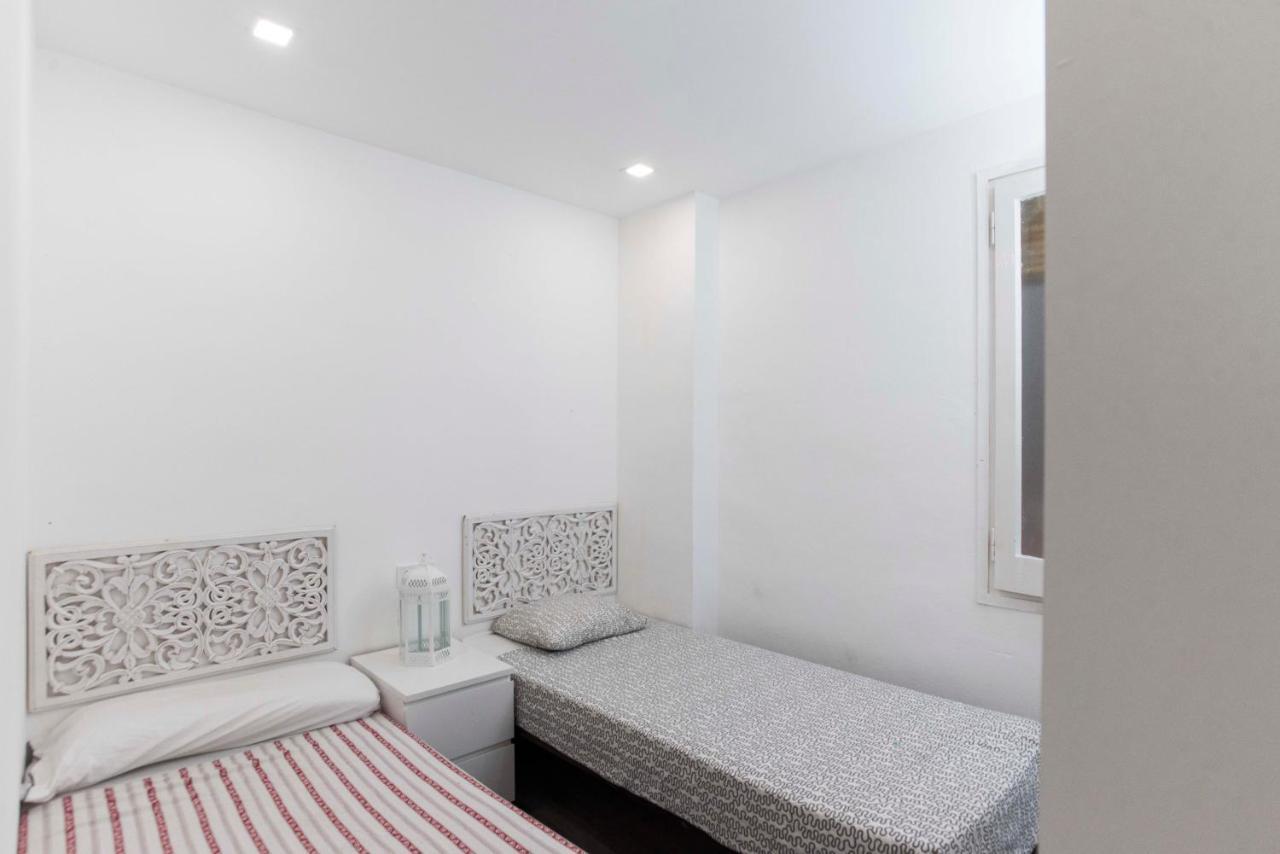 Your - Mar Bella Apartment
