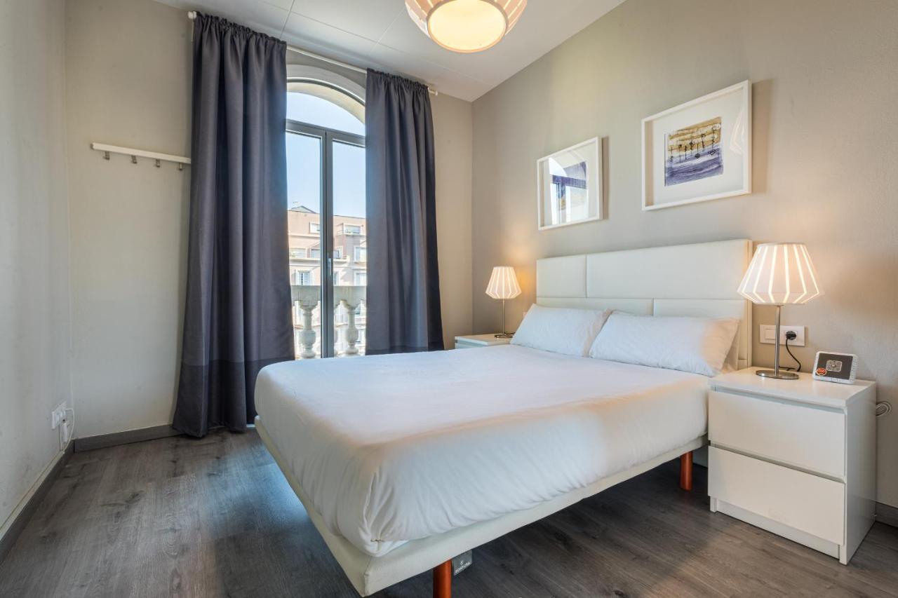 51par1011 In Parallel Apartment Barcelona