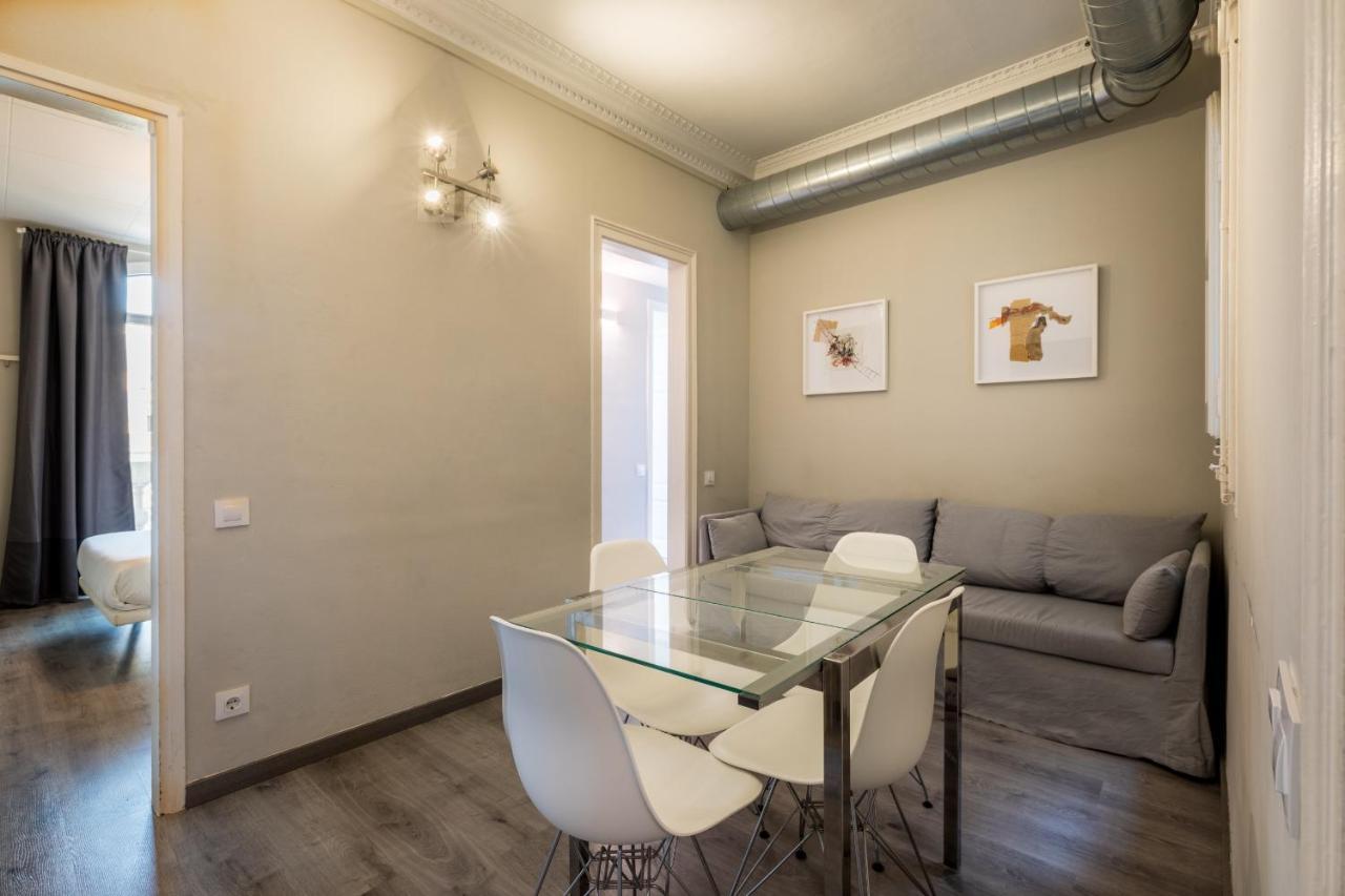 51par1011 In Parallel Apartment *