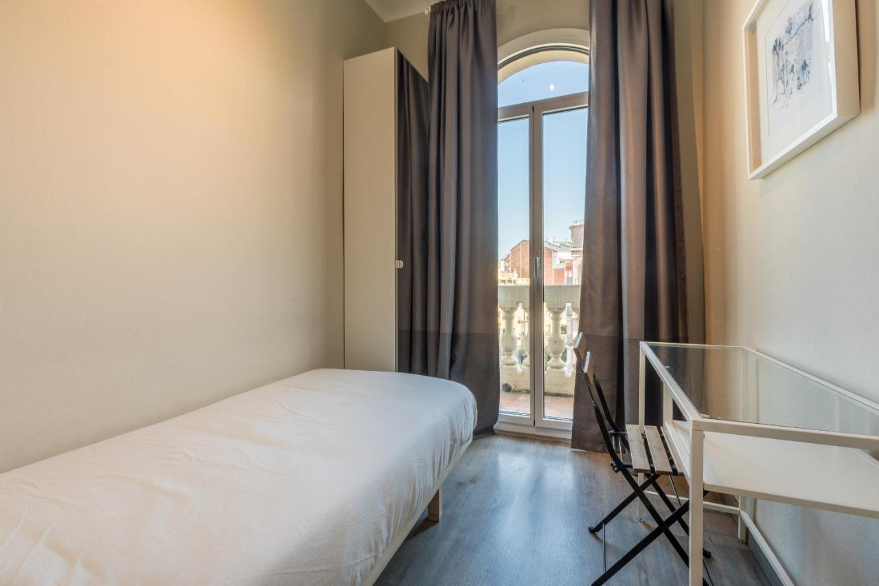 51par1011 In Parallel Apartment Barcelona