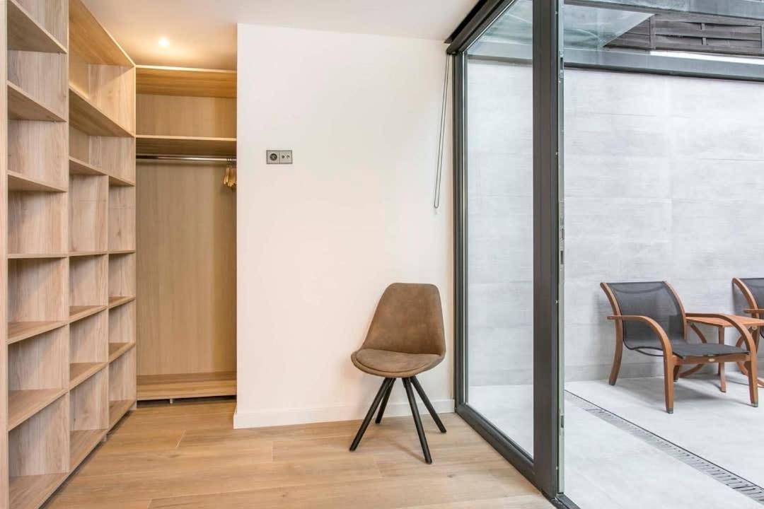 Amazing 3 Bedroom With Indoor Pool Appartement Barcelone