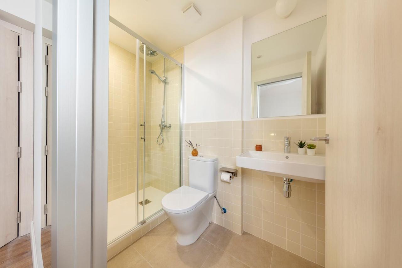 Som Nit Port Vell Guest house *
