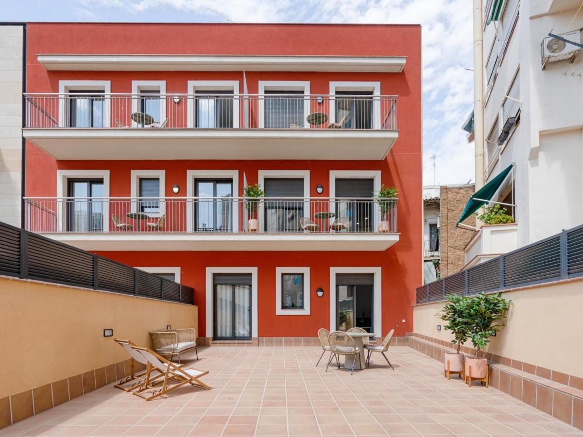 Limehome Carrer De Besalu 90 - Temporal Appartement *