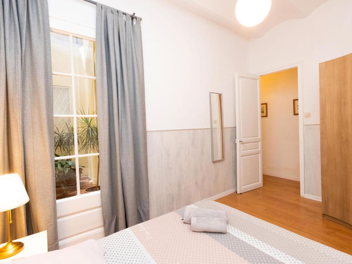 Apartment Gracia Torrijos By Interhome