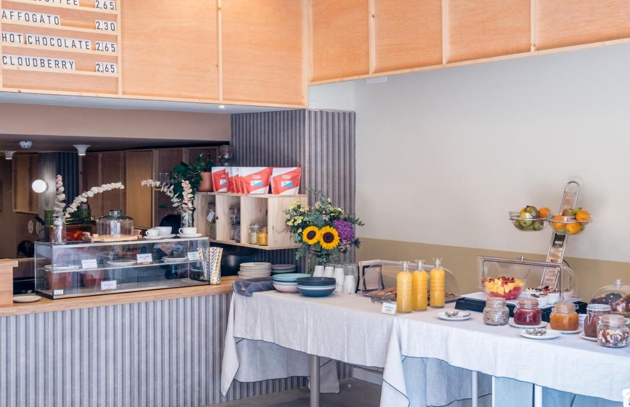 Hostel Latroupe Poblenou *