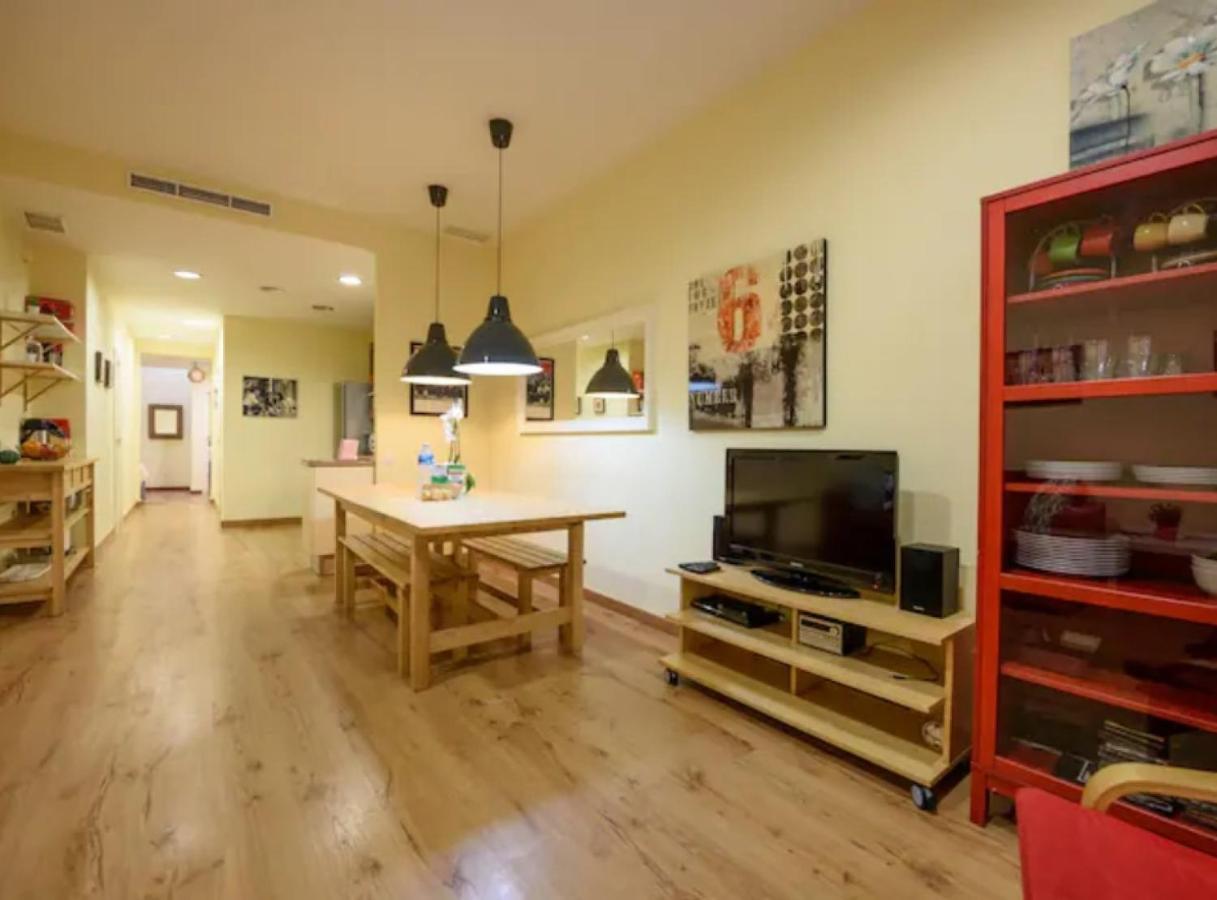 Ramblasrentals Chic & Spacious Flat Pool Table 15m Ramblas - Parking - Wifi *