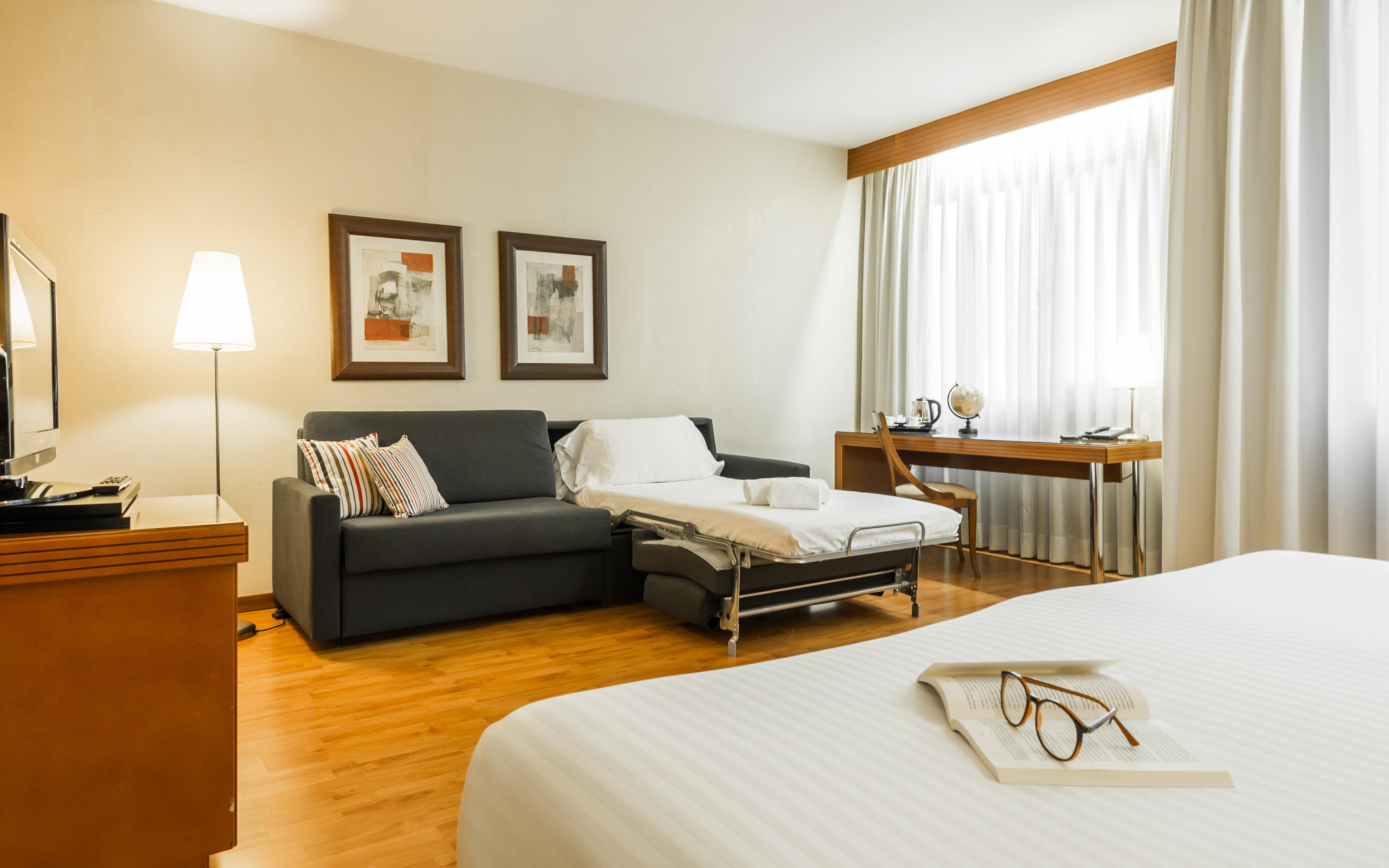 Mariano Cubi Hotel 4*