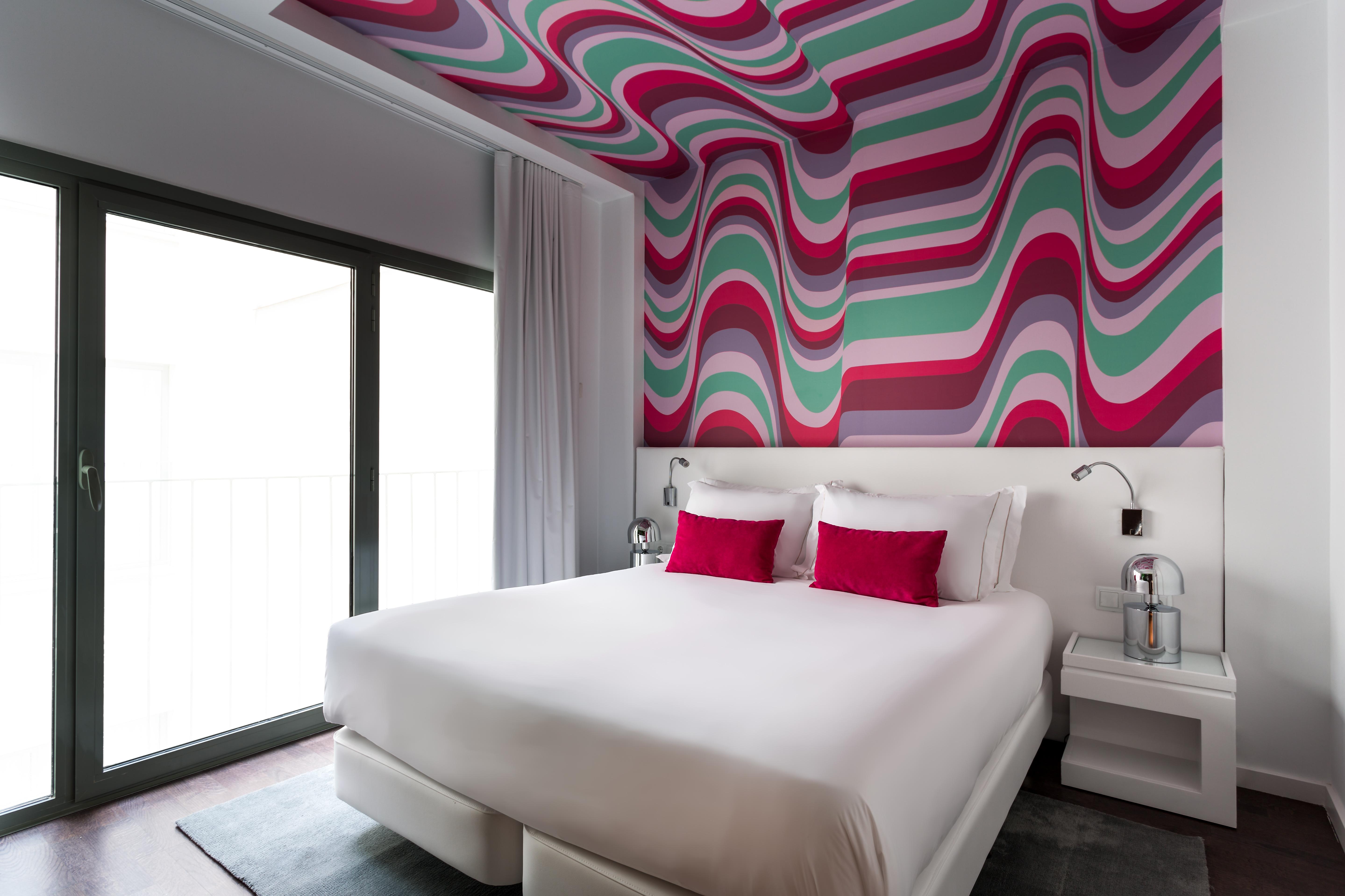 Mate Carla Hotel Barcelona