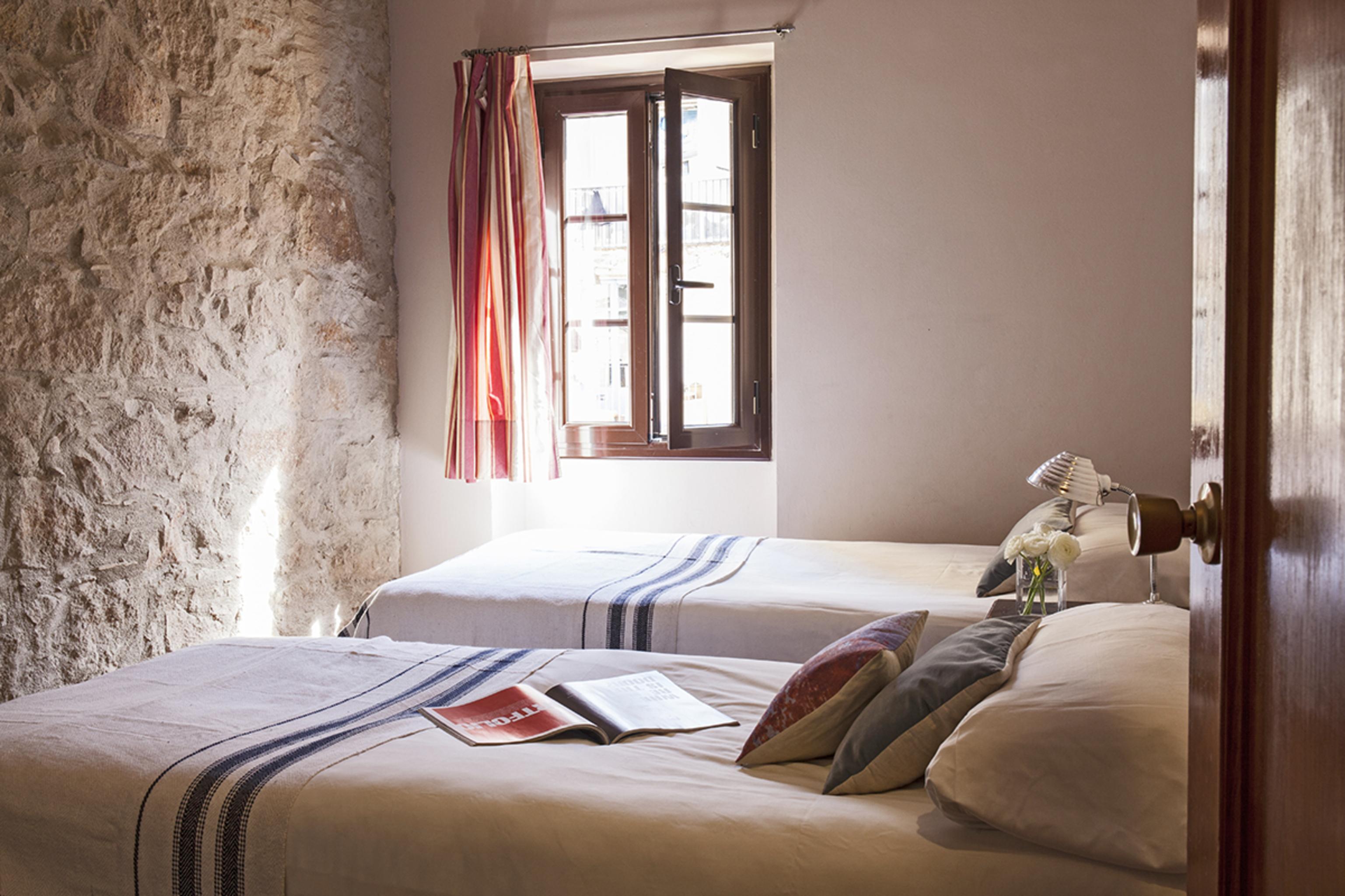 Ainb Las Ramblas-guardia Apartment *