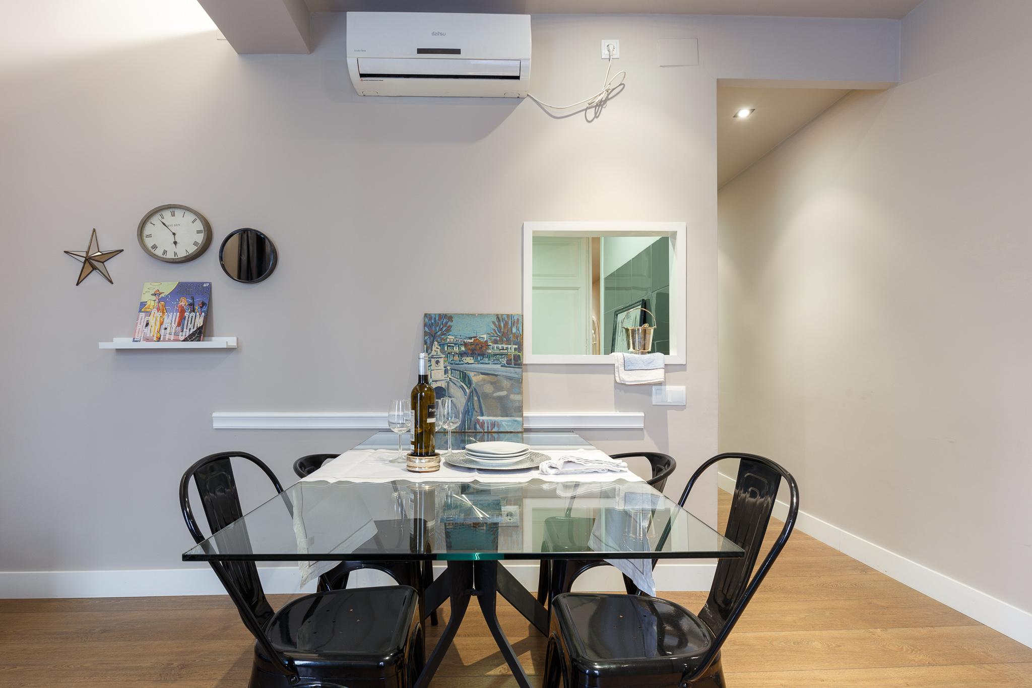 Ainb Eixample-miro Appartement